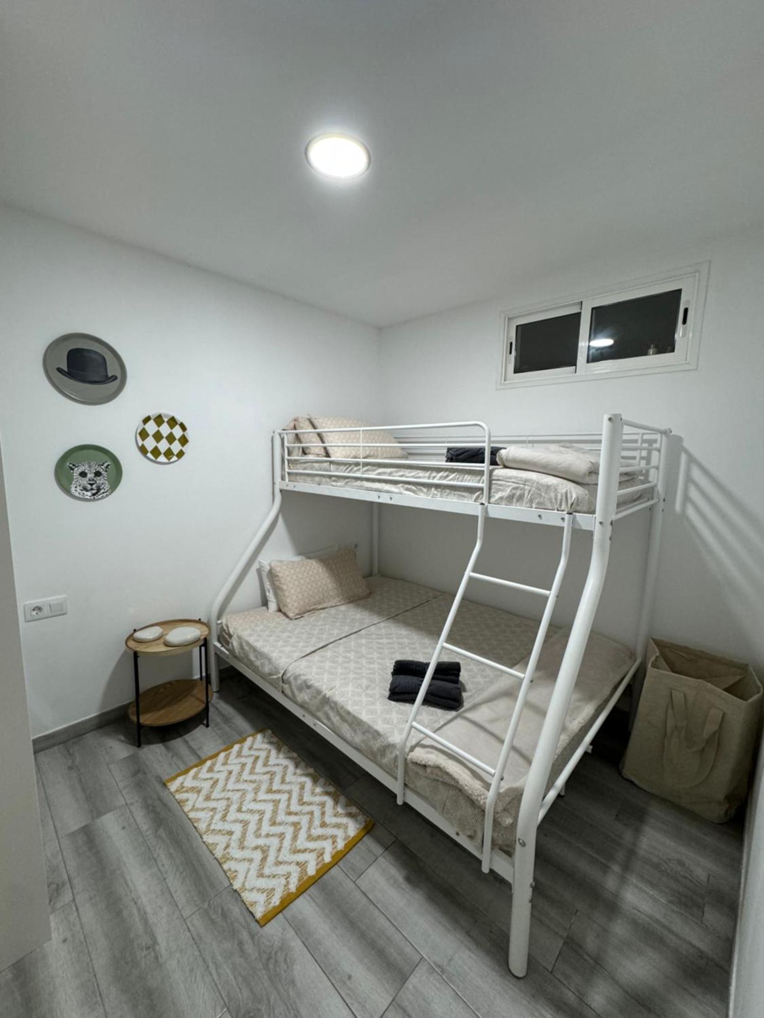 Lolitas Apartment ซานตาครูซ เด เตเนริเฟ ภายนอก รูปภาพ